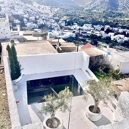 Restored White House With Swimming Pool Vakantiehuis